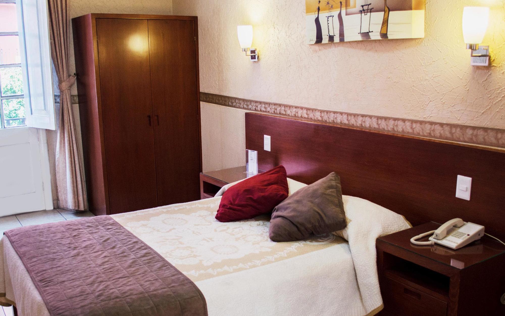 Hotel Posada Regis Guadalajara Eksteriør billede