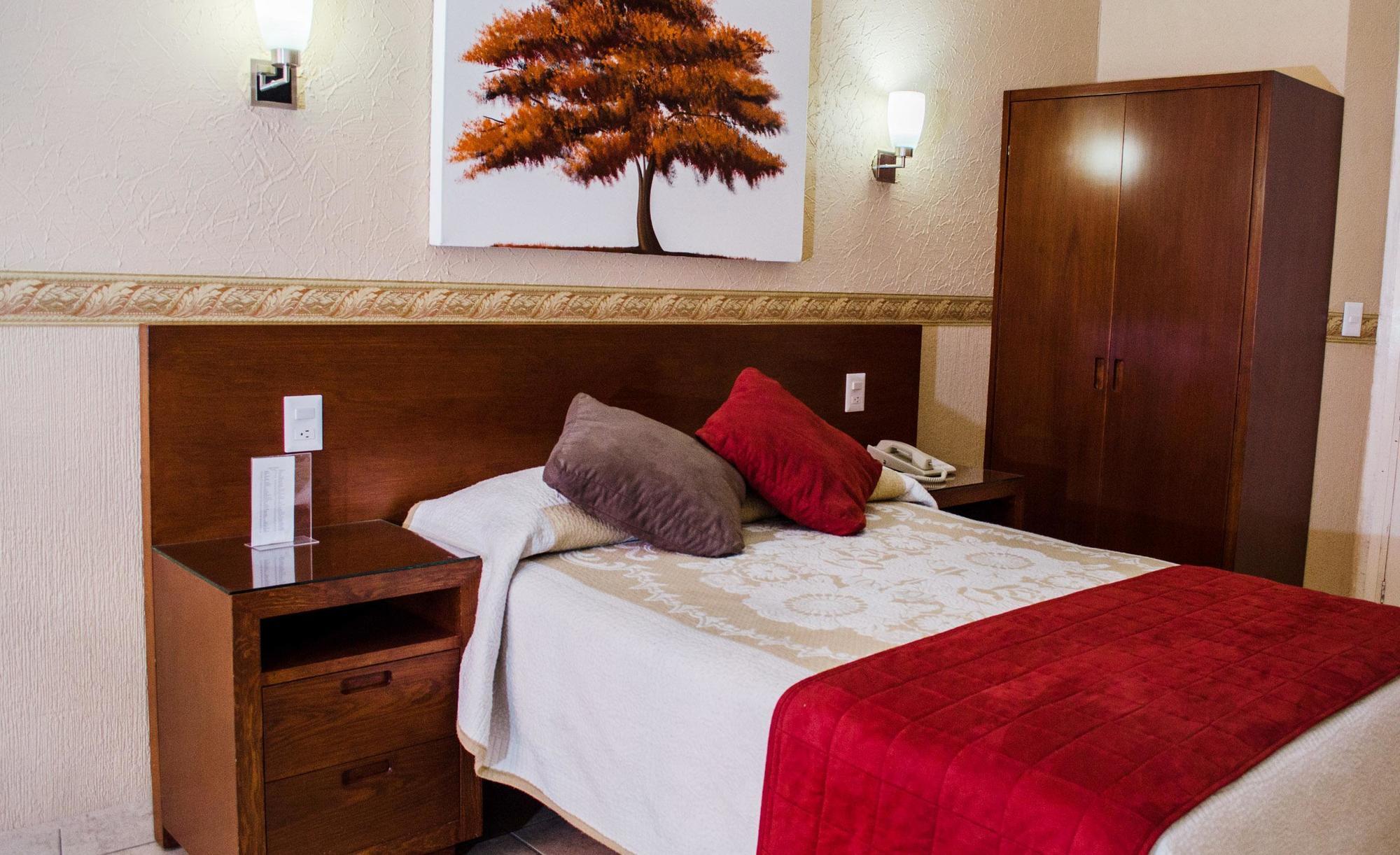 Hotel Posada Regis Guadalajara Eksteriør billede