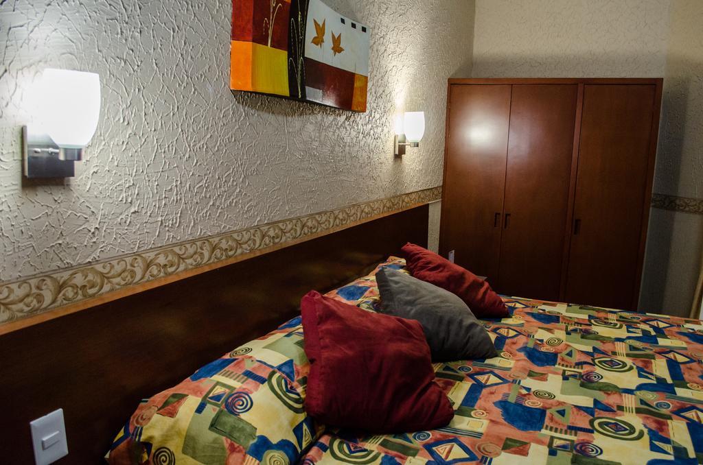 Hotel Posada Regis Guadalajara Eksteriør billede