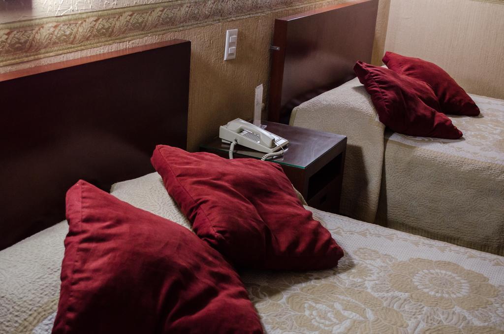 Hotel Posada Regis Guadalajara Eksteriør billede